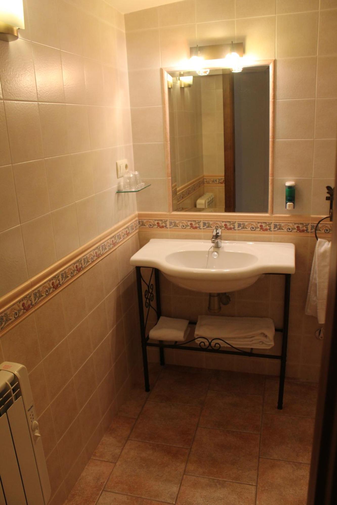 Hostal San Pedro كوينكا المظهر الخارجي الصورة