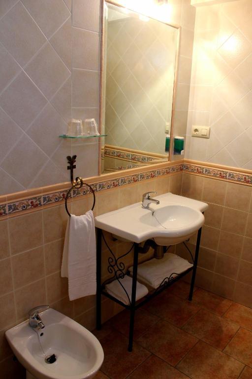 Hostal San Pedro كوينكا الغرفة الصورة