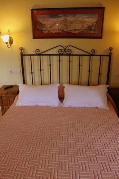 Hostal San Pedro كوينكا المظهر الخارجي الصورة